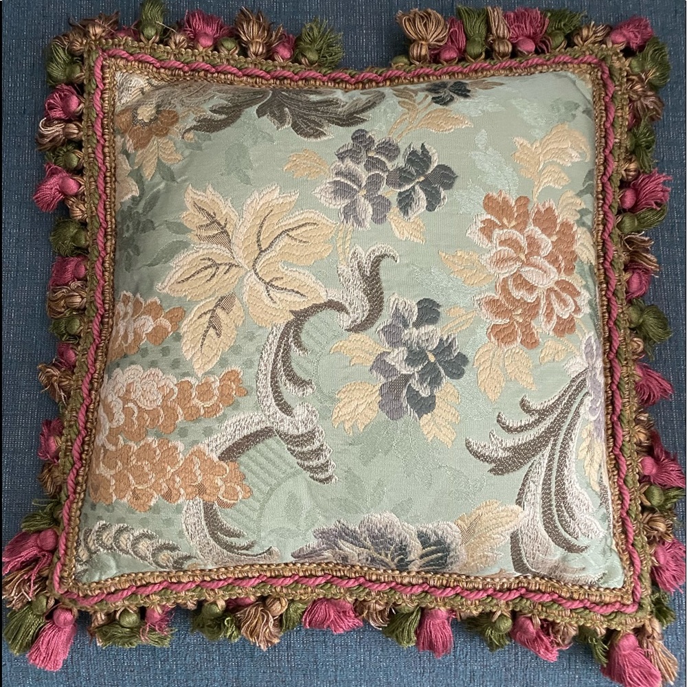 Decorative pillow from Italy - excellent condition